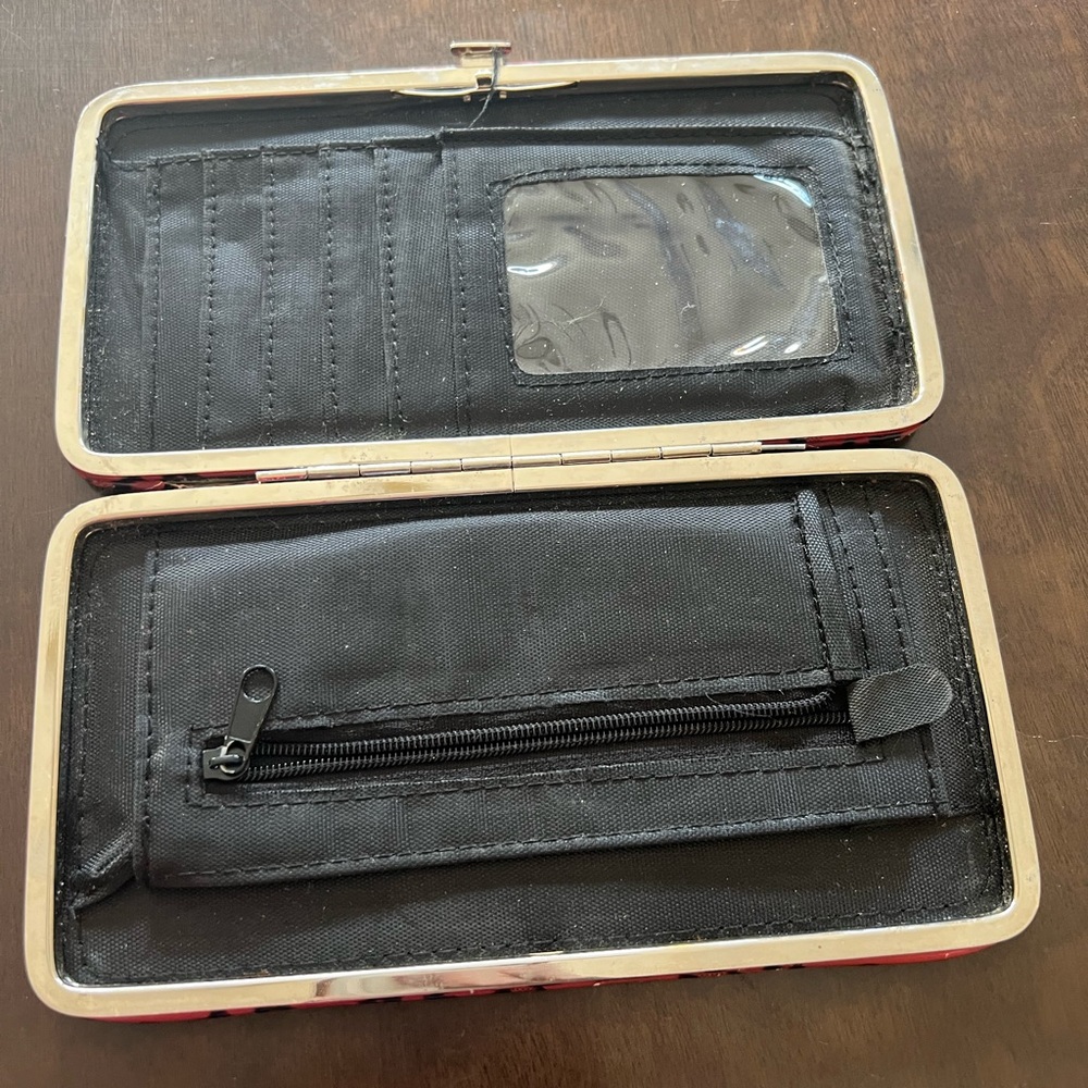 Wallet - Picture 6 of 6